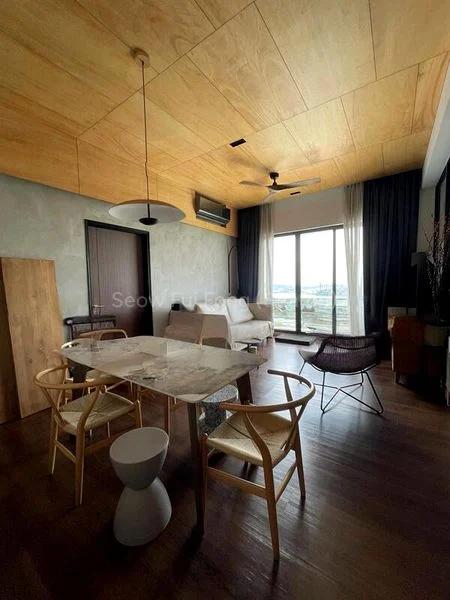 2 Bed Condo for Sale in  Harbour View Towers - Image 1
